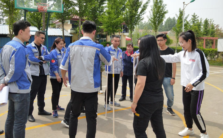 移動(dòng)森林，看似簡單，實(shí)際操作不易，培養(yǎng)了運(yùn)動(dòng)員們做事的專注能力