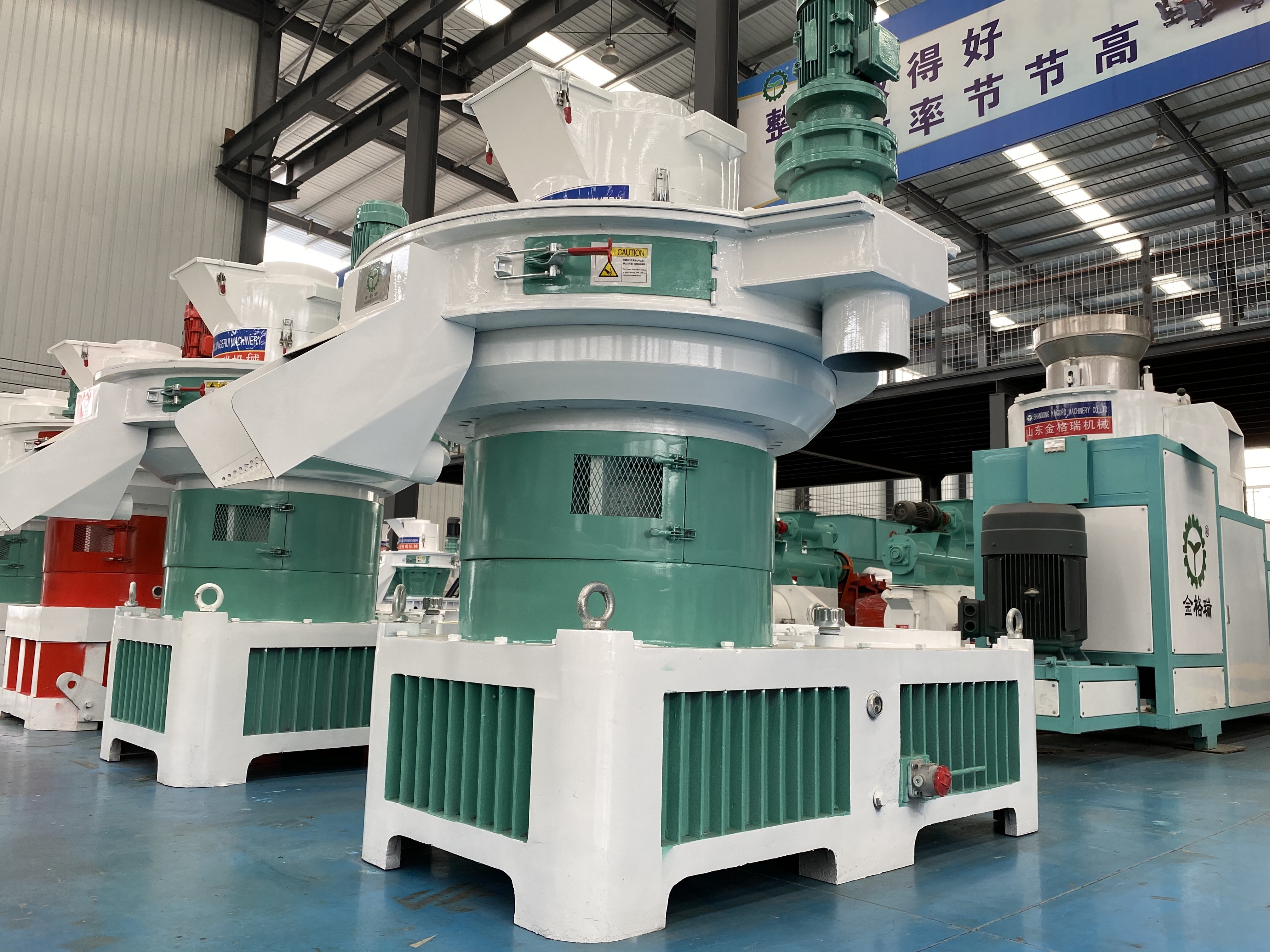 玉米秸稈顆粒機(jī) 玉米秸稈顆粒機(jī)