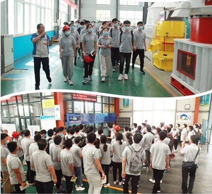 同學(xué)們進(jìn)入顆粒機產(chǎn)品展廳與精益化生產(chǎn)車間