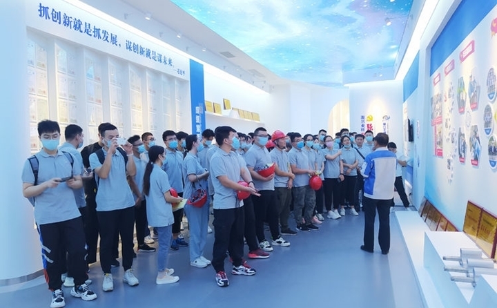 景書記從金格瑞的品牌、企業(yè)理念、公司規(guī)模、全球布局等方面介紹了公司