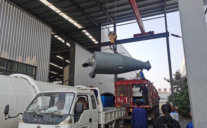 制粒機(jī)生產(chǎn)線裝車(chē) 制粒機(jī)生產(chǎn)線裝車(chē)