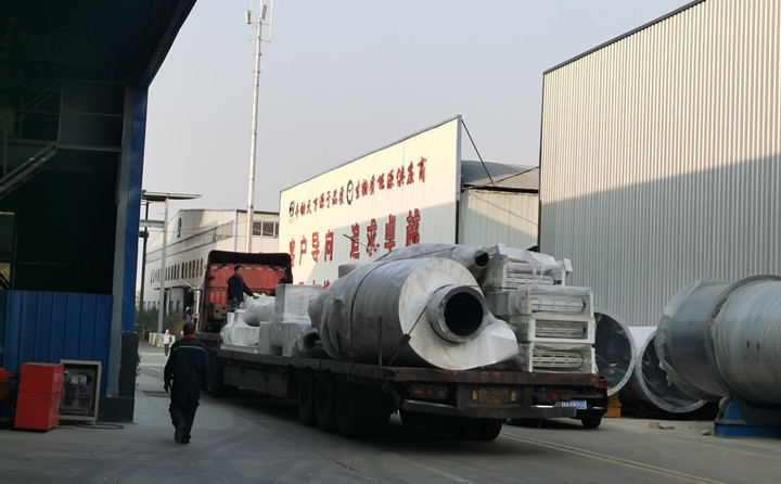 菌棒顆粒機裝車完成，發(fā)往安徽