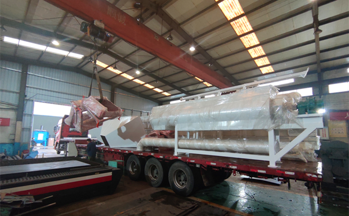 飼料顆粒機(jī)生產(chǎn)線裝車