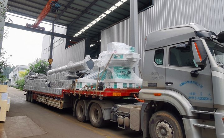 濱州年產(chǎn)8萬(wàn)噸秸稈顆粒機(jī)生產(chǎn)線設(shè)備發(fā)貨 濱州年產(chǎn)8萬(wàn)噸秸稈顆粒機(jī)生產(chǎn)線設(shè)備發(fā)貨