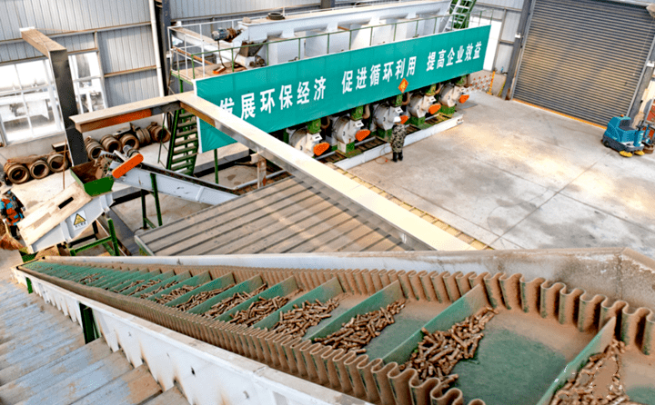 秸稈顆粒機(jī)械設(shè)備